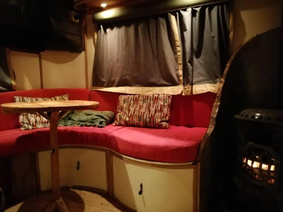 Truck & Pod Creative Nature Retreat. Bantry Zewnętrze zdjęcie